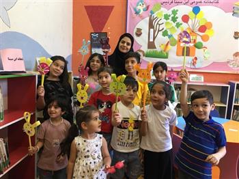 برگزاری کلاس کاردستی با حضور اعضاء کودک کتابخانه