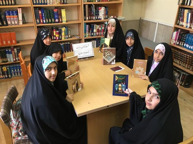 نشست کتابخوان به مناسبت شهادت امام رضا (ع)
