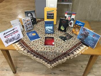 نمایشگاه کتاب از منابع کتابخانه ای